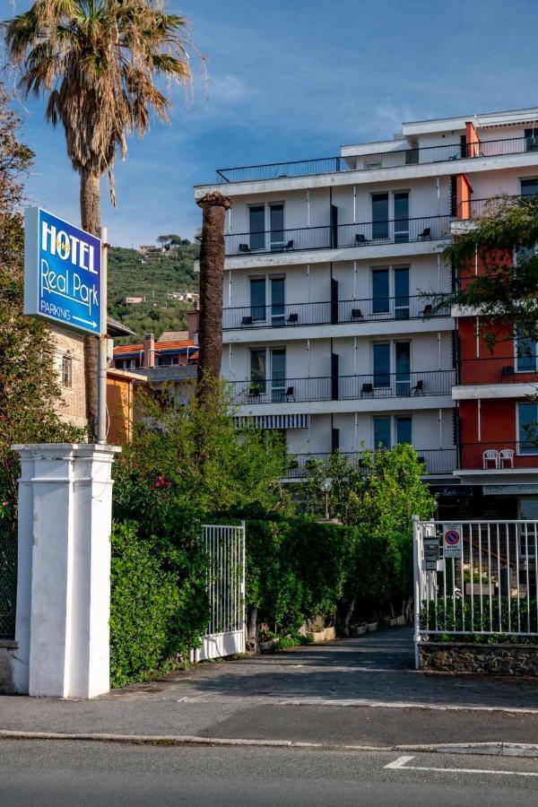 Real Park Hotel Cavi di Lavagna Luaran gambar