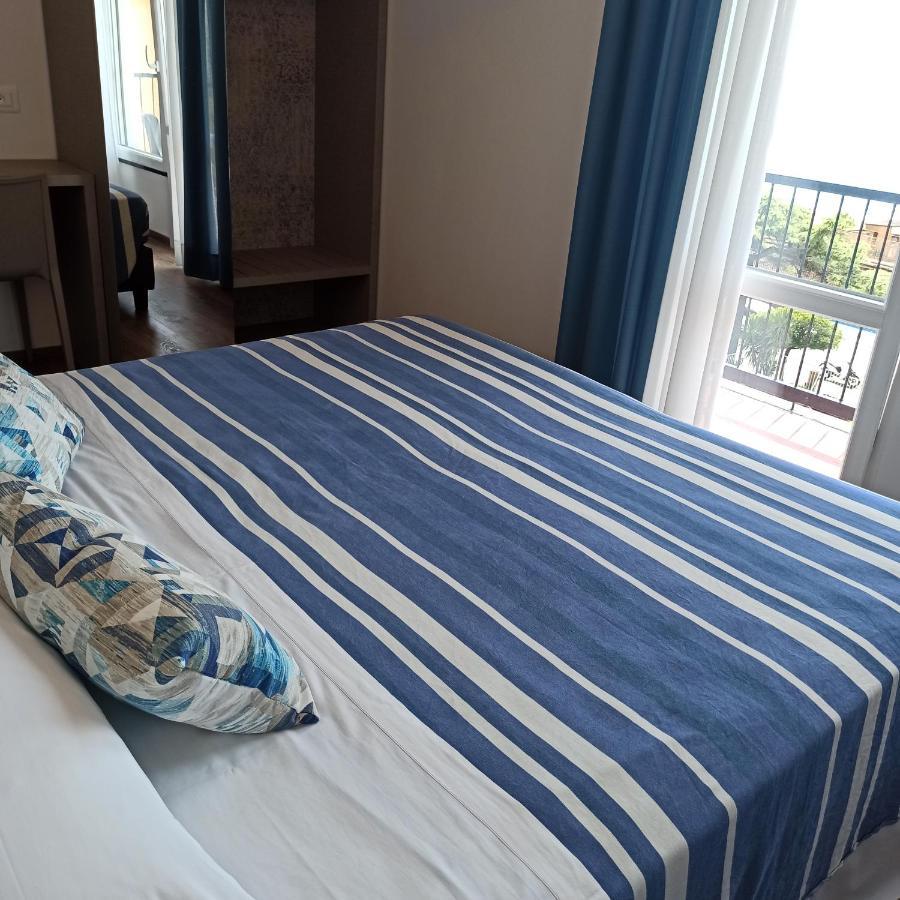 Real Park Hotel Cavi di Lavagna Luaran gambar