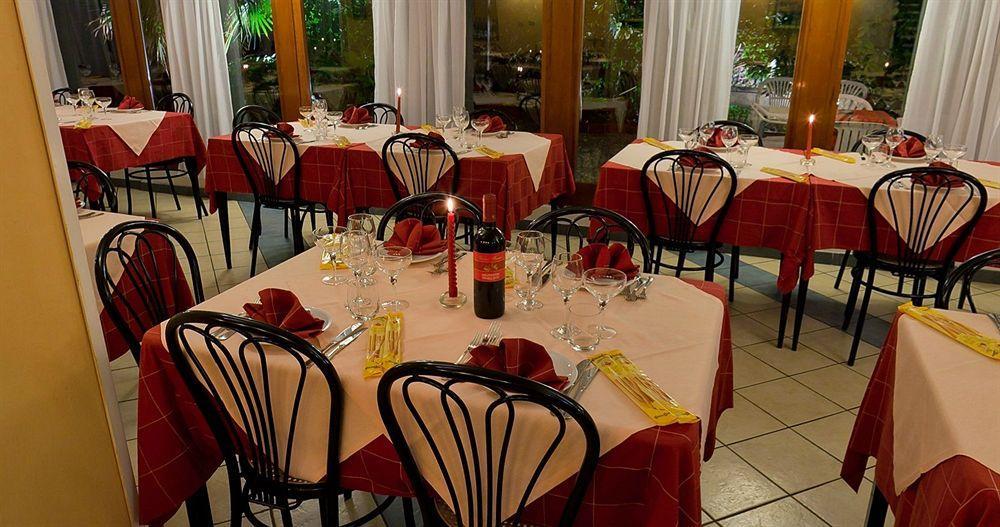 Real Park Hotel Cavi di Lavagna Luaran gambar